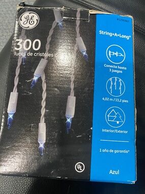 300 icicle Christmas lights blue